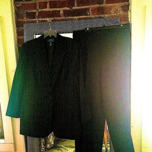 Lauren Ralph Lauren Women’s pants suit